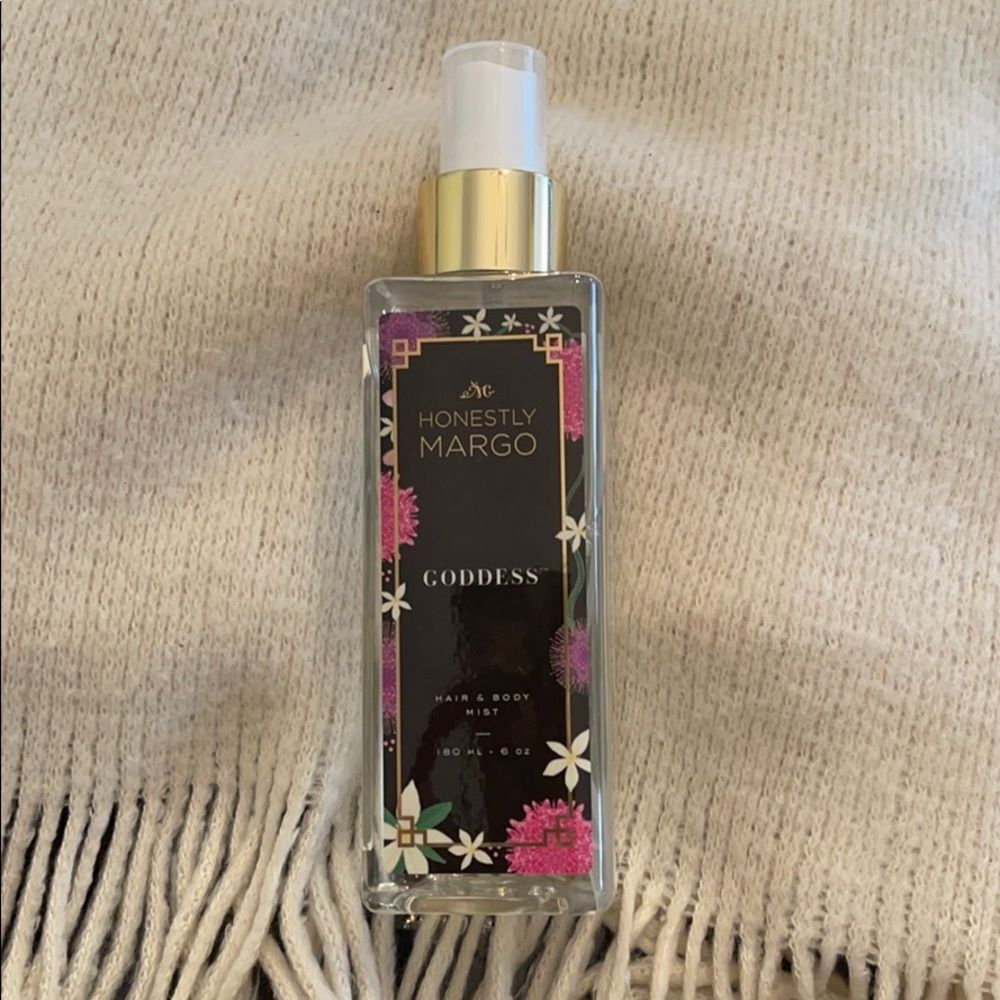 Honestly Margo GODDESS SPRAY - ALMOST FULL
